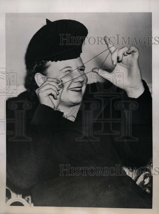 1939 Press Photo Jane Gilmore w Spitball at New York State Teachers Convention