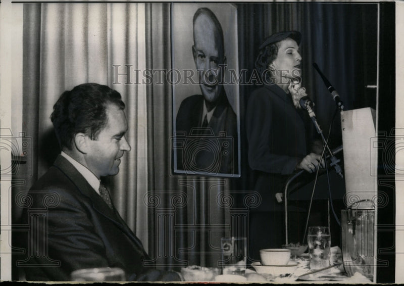 Load image into Gallery viewer, 1956 Press Photo Richard Nixon, Wife Pat Speaking in Oklahoma City - nef28663
