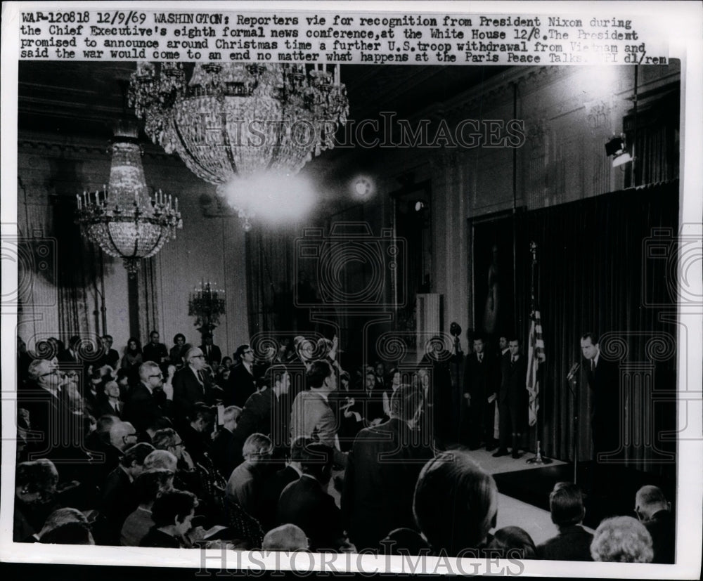 1969 Press Photo Richard Nixon at Formal White House Press Conference