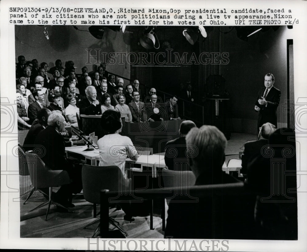 1968 Press Photo Richard Nixon Addresses Cleveland, Ohio Citizens for Vote