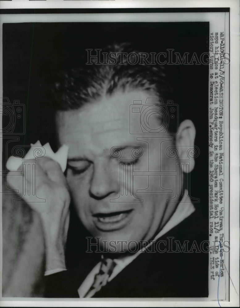 1960 Press Photo Chairman Thurston Morton at Sheraton Park Hotel Headquarters