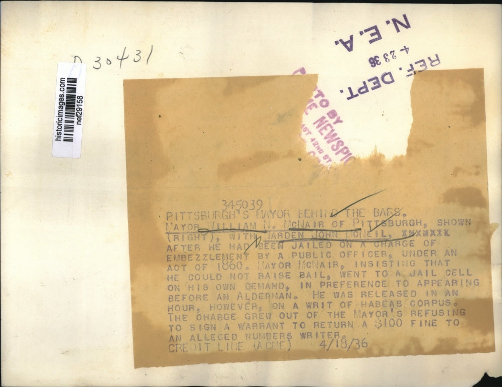 1936 Press Photo William N. McNair, Warden John McNeil in Jail, Pittsburgh