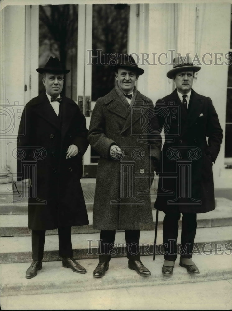 Load image into Gallery viewer, 1922 Press Photo Daniel F. Stock, Hanford McNider, John T. Taylor at White House
