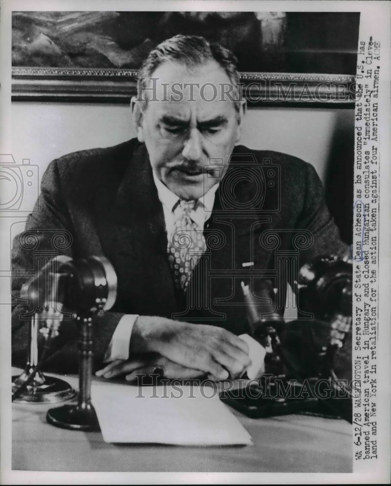 Load image into Gallery viewer, 1952 Press Photo Secretary of State Dean Acheson Announces US-Hungary Travel Ban
