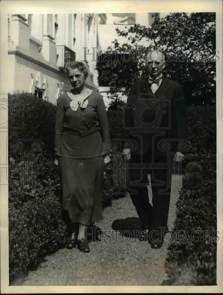 1935 Press Photo Mr.and Mrs Henry Nesbitt prepared food for President Roosevelt