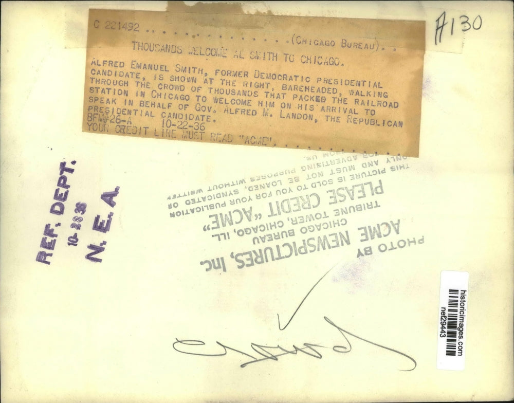 1936 Press Photo Alfred Emanuel Smith Walks Through Railroad Crowd in Chicago