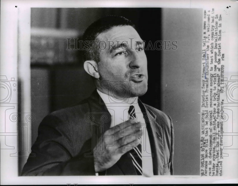Load image into Gallery viewer, 1962 Press Photo Interior Secretary Stewart Udall at Washington Press Conference
