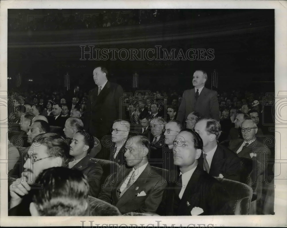 1945 Press Photo V.M. Molotv, Evan Subasic in San Francisco UNCIO Meeting