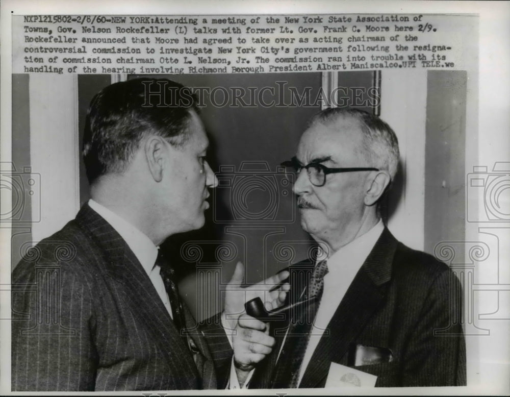 1960 Press Photo Nelson Rockefeller Talks with Frank Moore at NY State Meeting