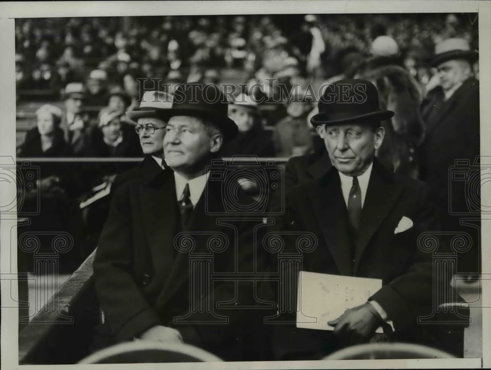 1933 Press Photo Harry Moore and Frank Hague Attend New York Yankees Game