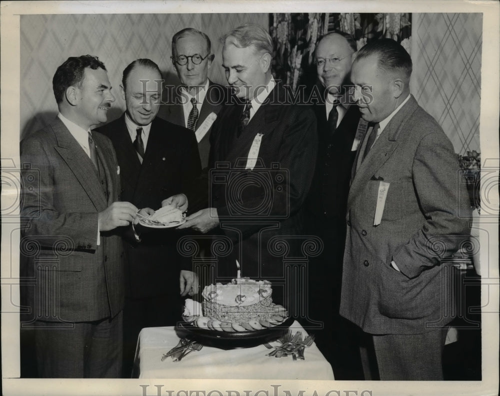 1943 Press Photo Republican figures celebrate John Bricker&#39;s 50th birthday
