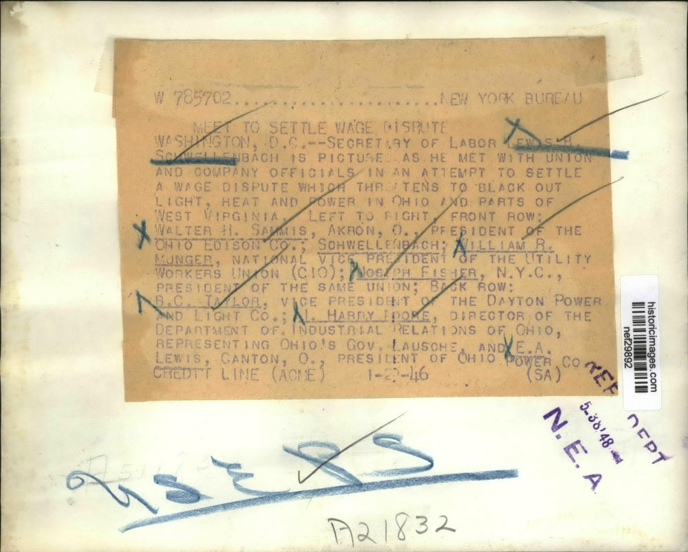 1948 Press Photo Officials Met in an attempt to settle a Wage Disput - nef29892