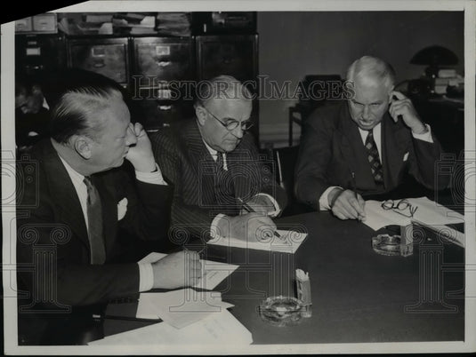 1939 Press Photo Senators Reynolds, Guffy, Gillette of Foreign Relations Committ