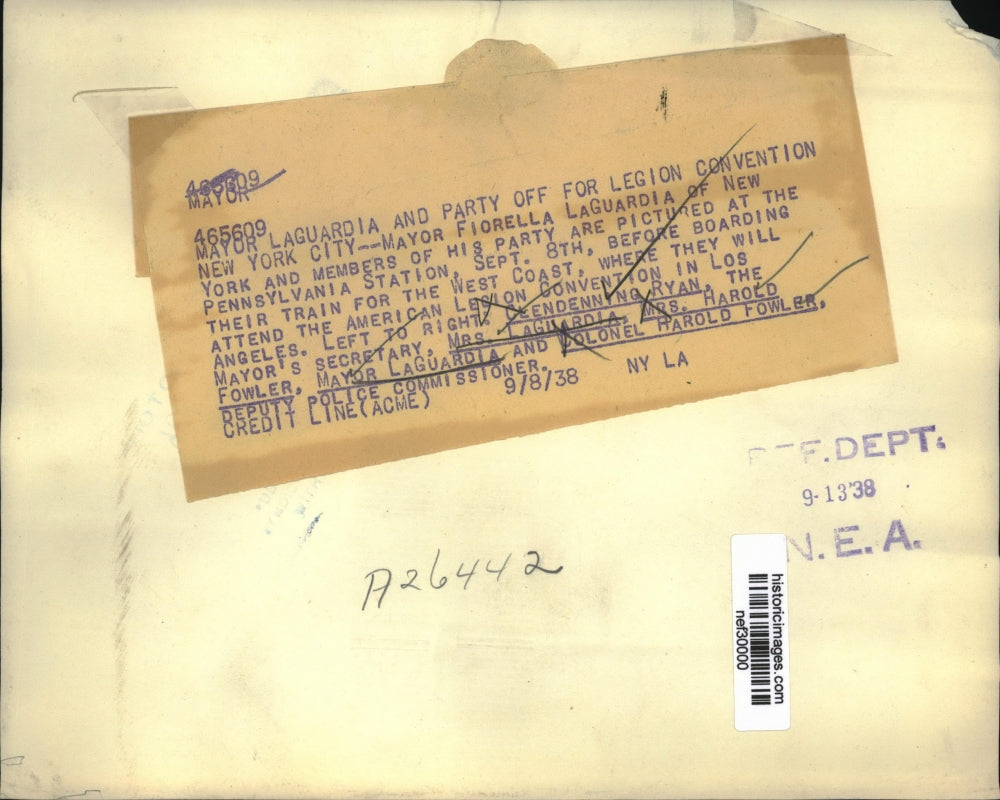 1938 Press Photo Mayor Fiorella LaGuardia of New York with members of his party