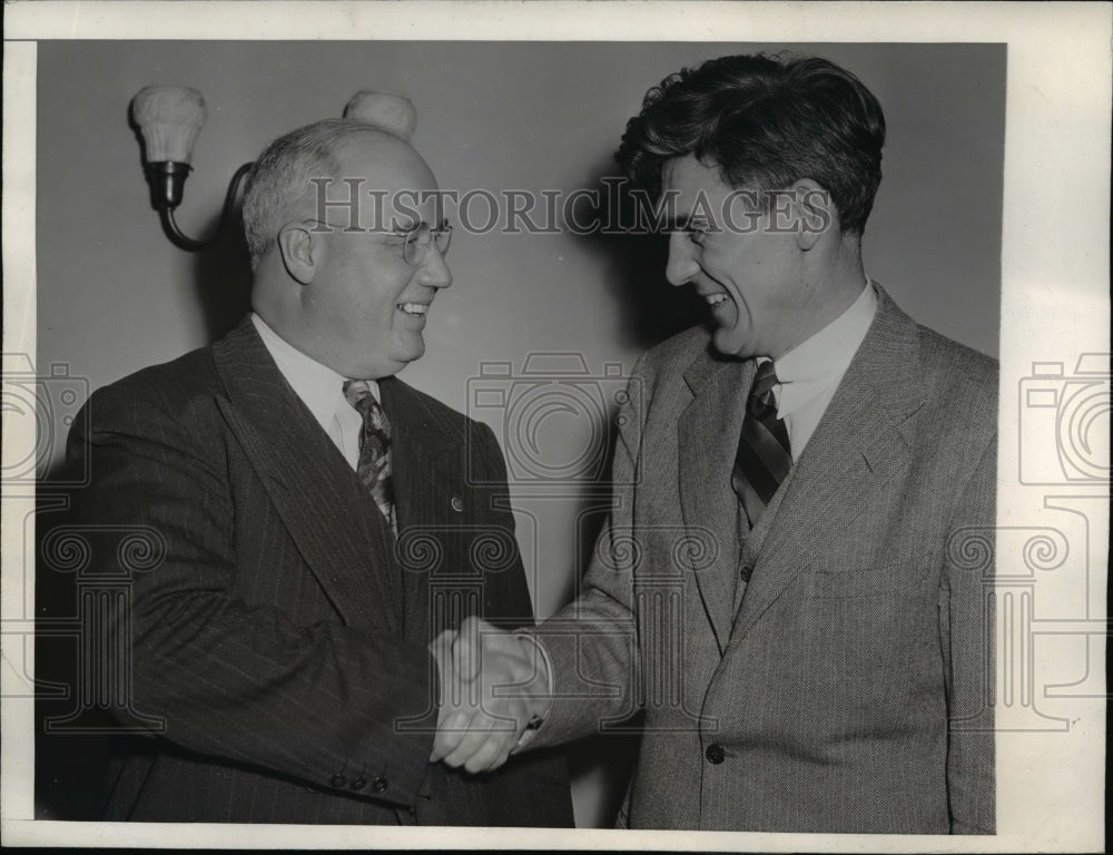 1943 Press Photo Senators Arthur Nelson &amp; Joseph Ball at Eve of Congress Opening