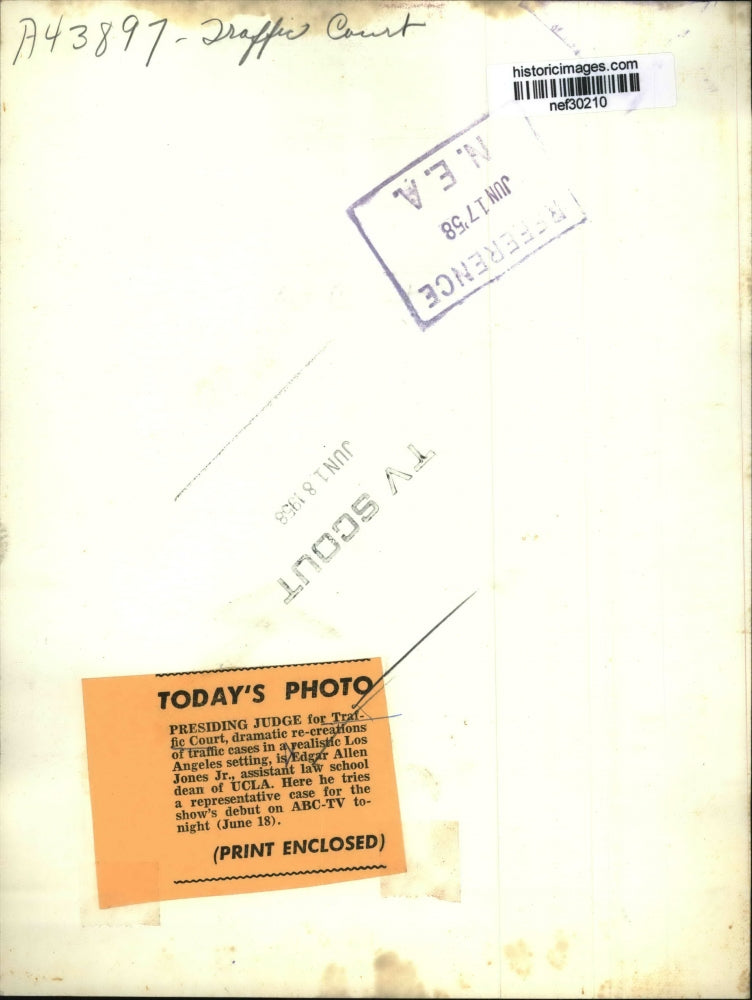 1958 Press Photo Edgar Allen Jones Jr. Courtroom in &quot;Traffic Court&quot; ABC TV Show