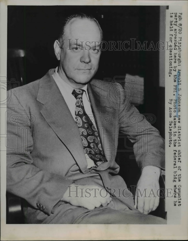 1951 Press Photo Arnold S. Johnson After Arrest by FBI, Pittsburgh - nef30334
