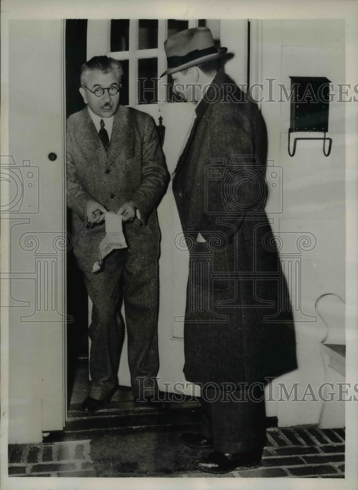 1938 Press Photo Dr Stephen Petrovits Reveals Seventh Member of Musica Family