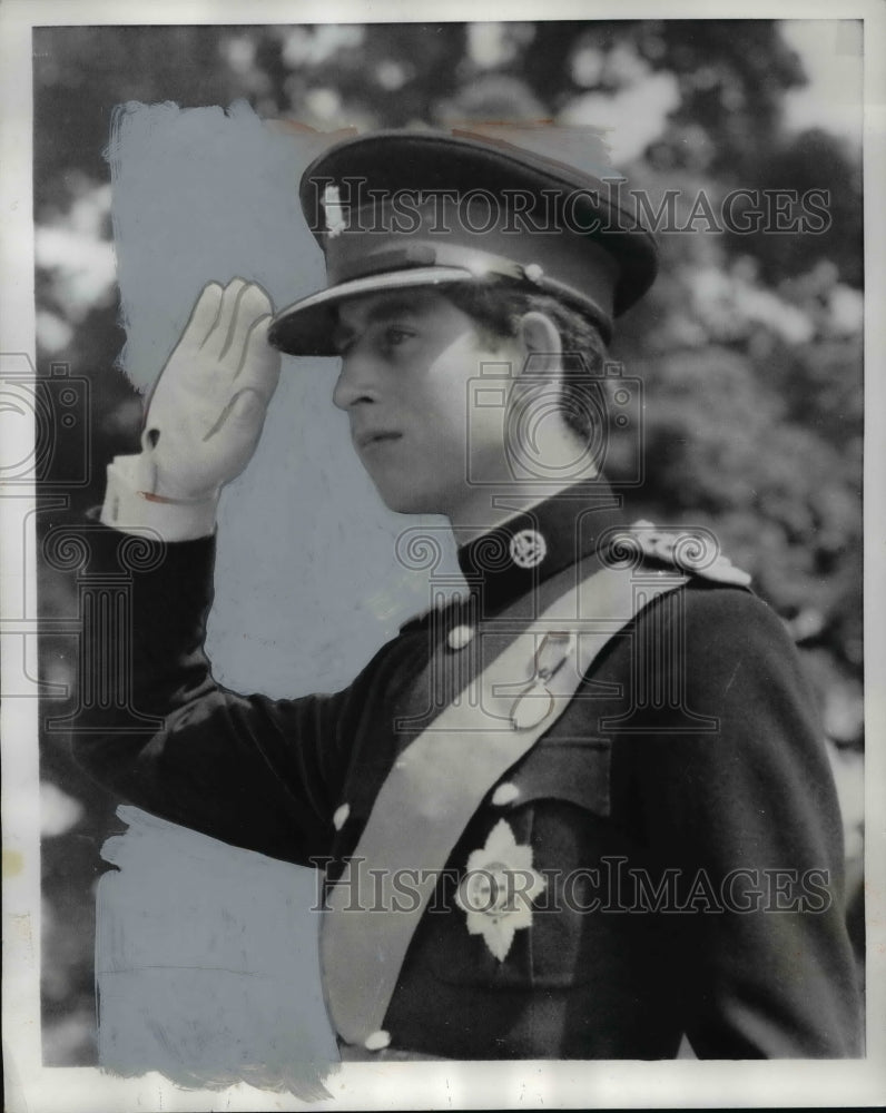 1969 Press Photo Britain's Prince Charles Wearing Colonel in Chief Uniform