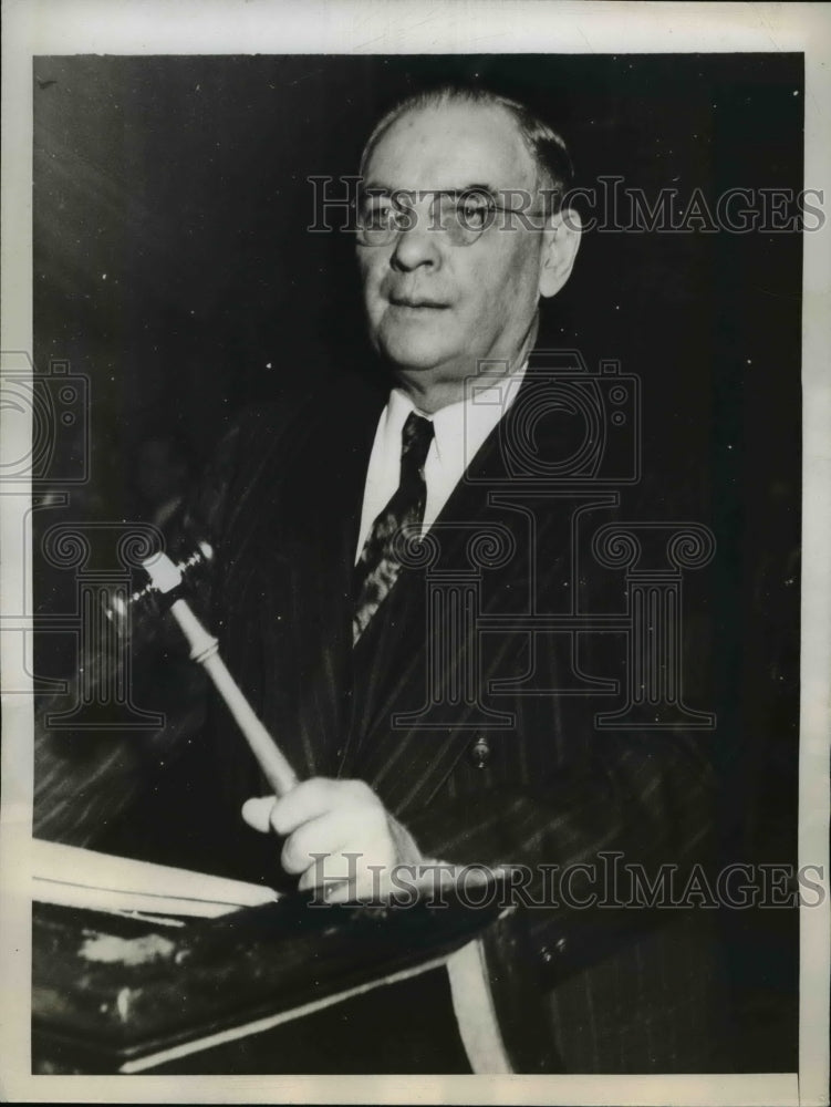 Load image into Gallery viewer, 1946 Press Photo John O'Leary of PA Opens UMW Convention in Atlantic City
