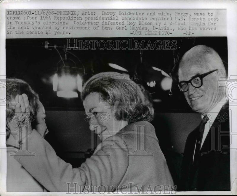 Load image into Gallery viewer, 1968 Press Photo Barry Goldwater, Wife Peggy After Election in Phoenix, Arizona
