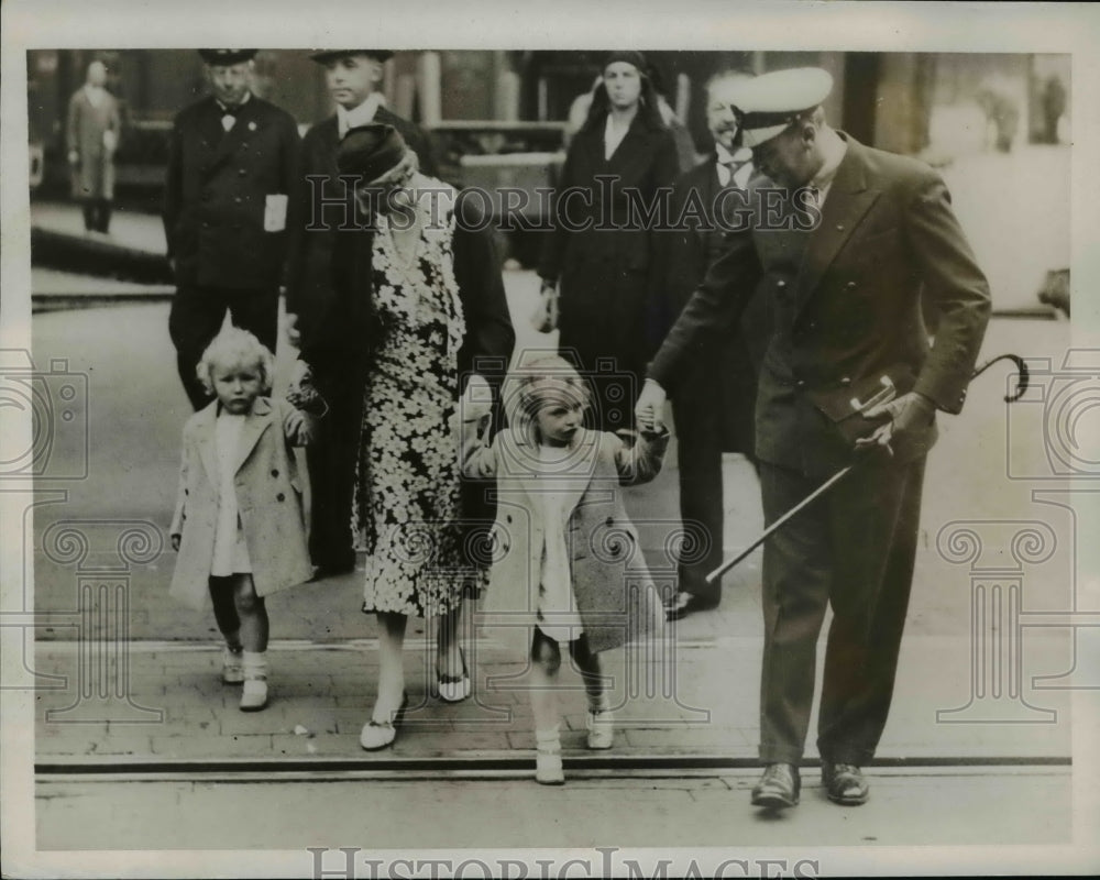 1934 Press Photo Crown Prince Olay, Crown Princess Martha And Daughters