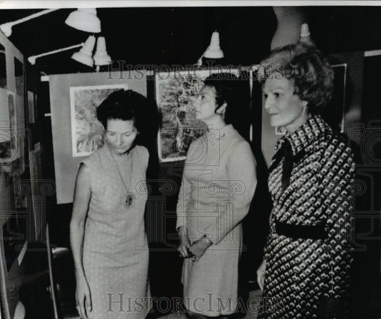 1970 Press Photo Pat Nixon, Peru's 1st Lady Mrs Velasco & Mrs Belcher Amb Wife