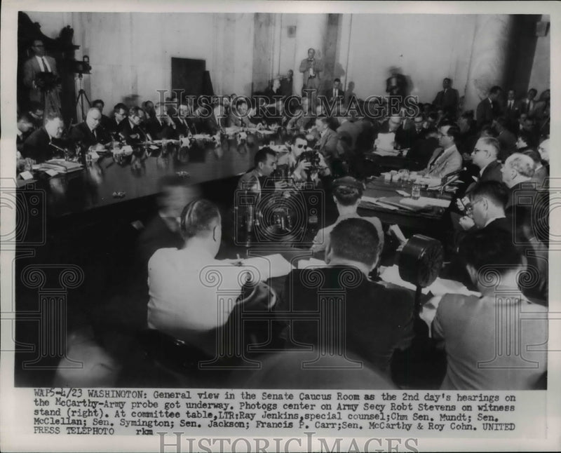 Load image into Gallery viewer, 1954 Press Photo Army Secy Robt Stevens on Witness Stand Day 2 McCarthy Hearing
