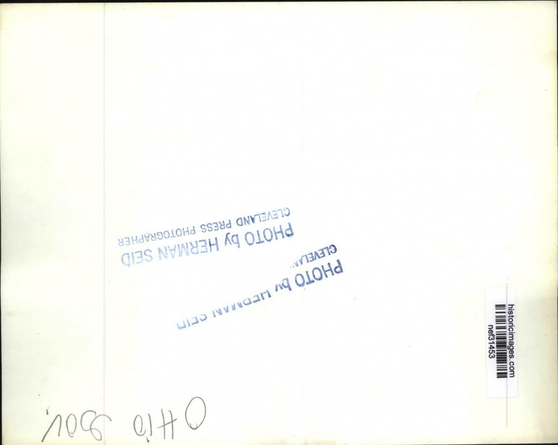 Load image into Gallery viewer, Press Photo Members of the Ohio Government having a meeting - nef31453
