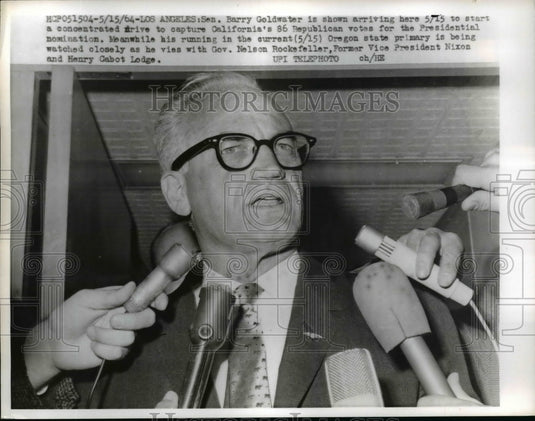 1964 Press Photo Barry Goldwater Talks to Press on Arrival in Los Angeles