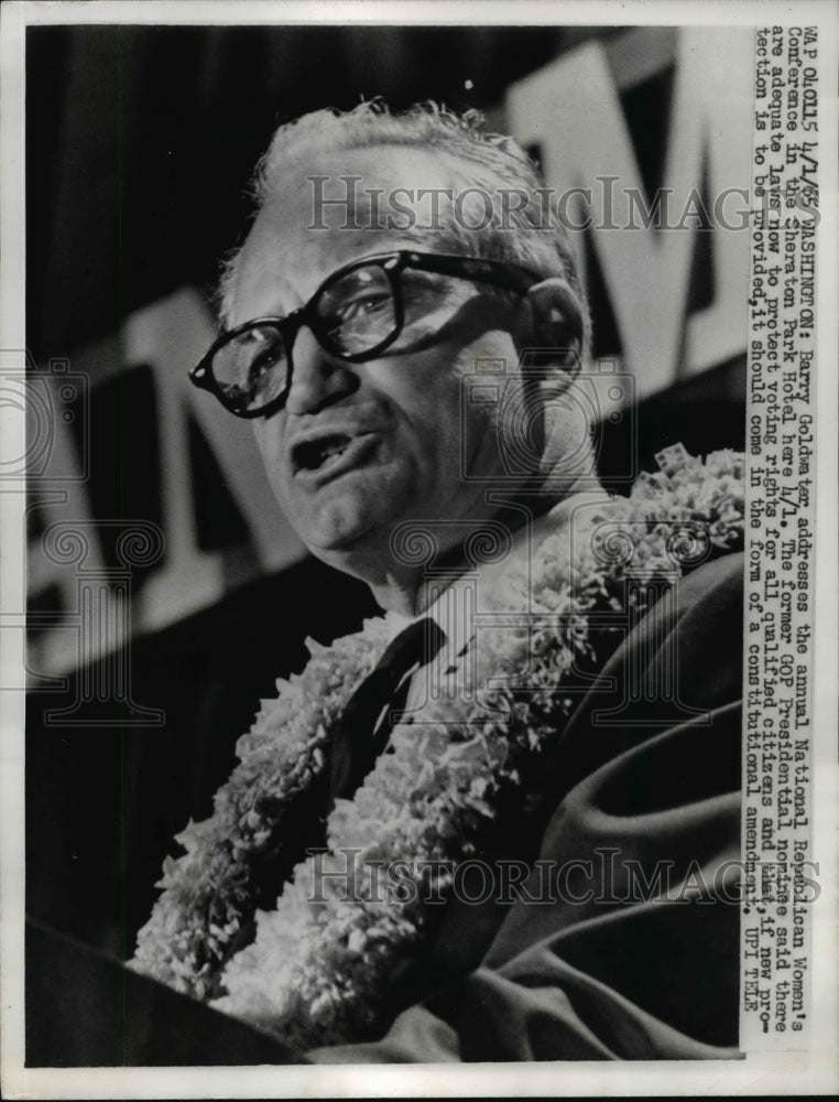 Load image into Gallery viewer, 1965 Press Photo Barry Goldwater Addresses Republican Women's Conference
