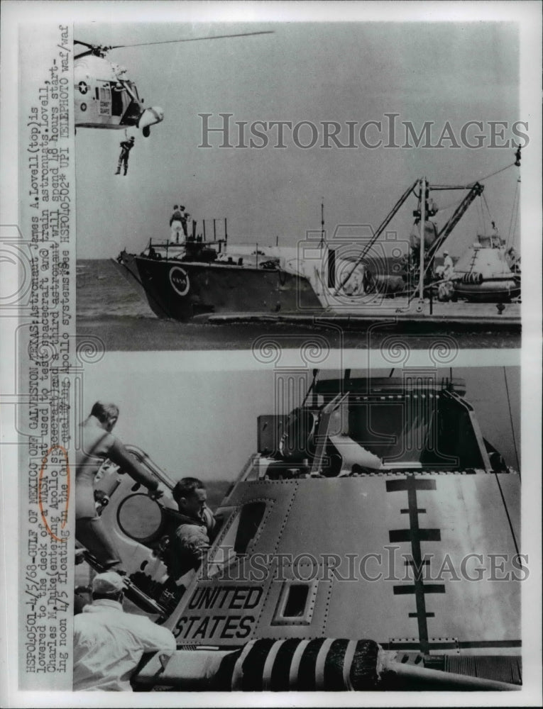 1968 Press Photo Astronaut James Lovell on Apollo Training Spacecraft
