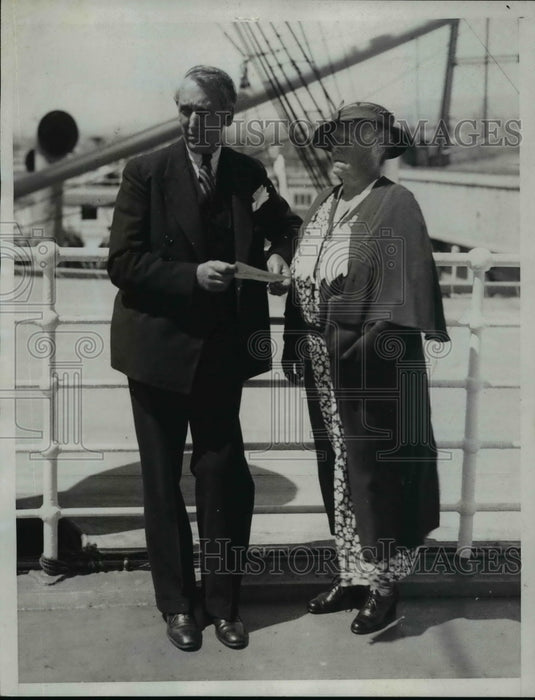 1934 Press Photo Count Frederic Thorne-Rider & The Countess Sailing South Seas