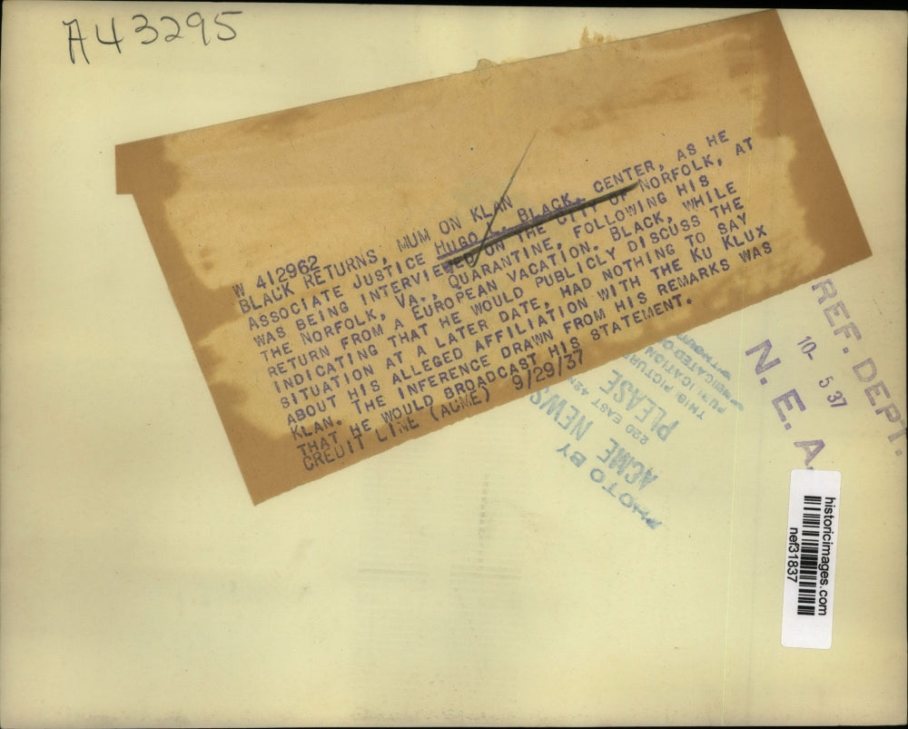 1937 Press Photo Hugo L Black Being Interviewed in City of Norfolk at Quarantine