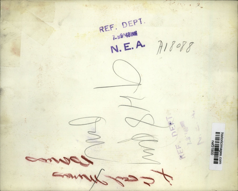 1948 Press Photo Coal Workers Wait in Line for 2 Weeks Pay Plus $100 Bonus