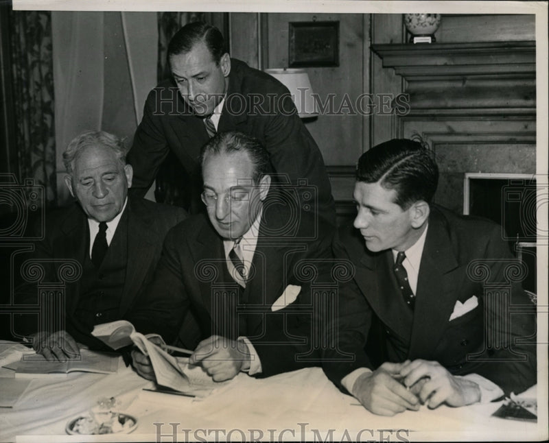 Load image into Gallery viewer, 1938 Press Photo American Football Coaches Association Meeting in Chicago
