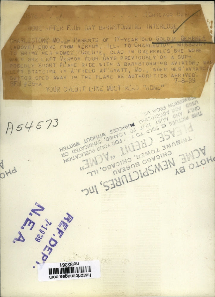 Load image into Gallery viewer, 1939 Press Photo 17 year old Goldie Gehrke to be returned to her parents
