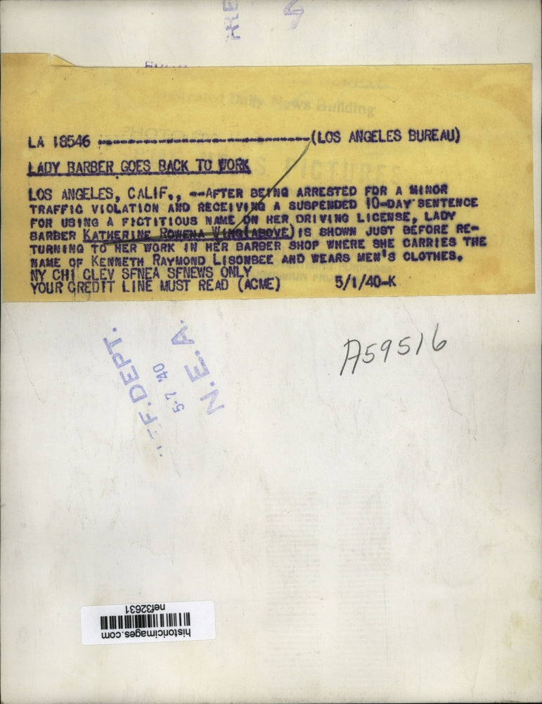 1940 Press Photo Barber Katherine Rowena Wingi Returns to Work After Violation