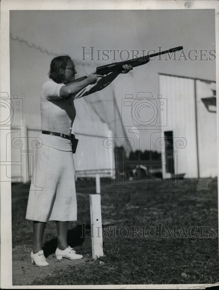 1935 Press Photo Mrs E.B. Hockwalt of Washington - nef32765