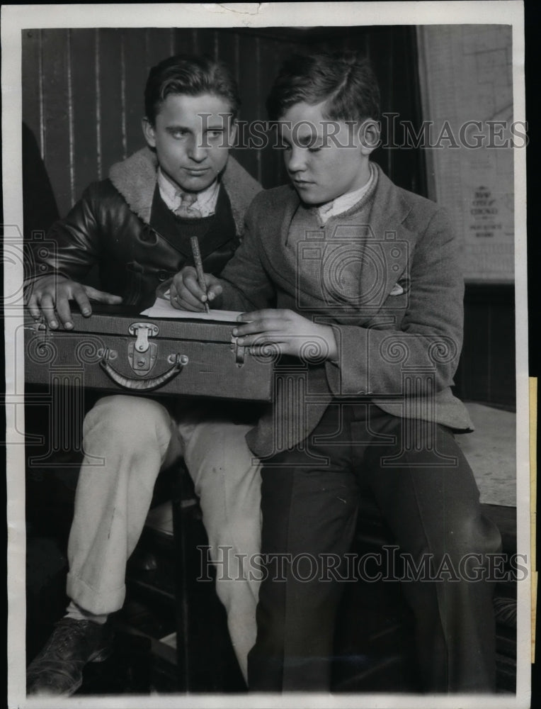 1934 Press Photo Johnny Avenick, Clement Kairustis, Philadelphia Runaways