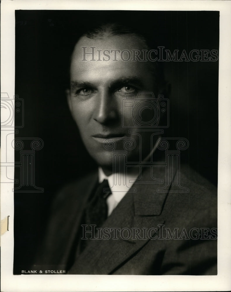 1940 Press Photo Edward L. Shea of North American company - nef32783