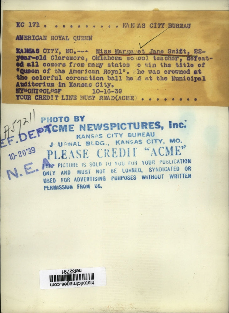 1939 Press Photo Miss Margaret Jane Swift crowned "Queen of the American Royal"