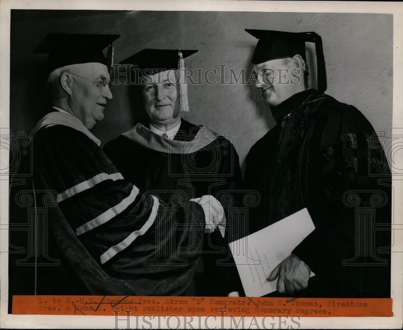 Load image into Gallery viewer, 1945 Press Photo John W. Thomas, John S. Knight Given Akron University Degrees
