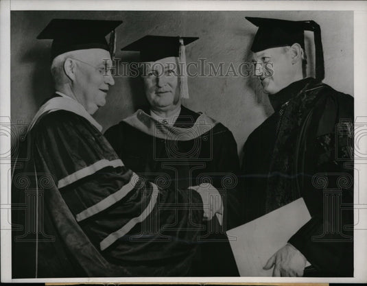 1945 Press Photo John W. Thomas, John S. Knight Given Akron University Degrees