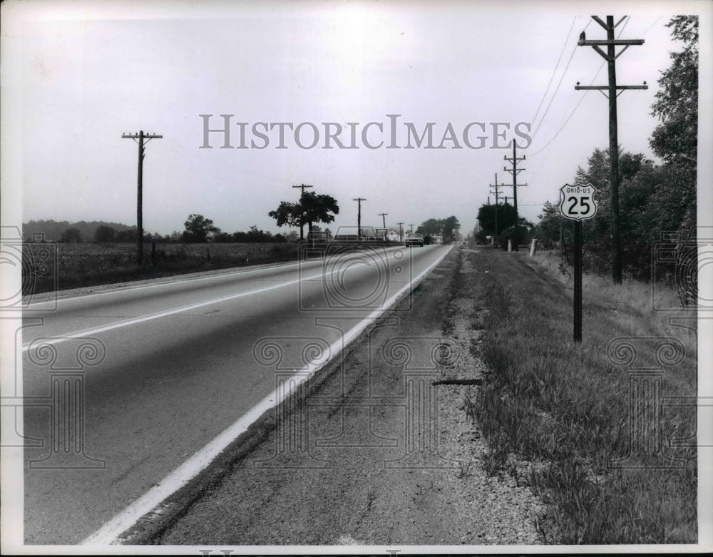 1962 Press Photo Old Route 25 Between Findley and Bluffton - nef33248