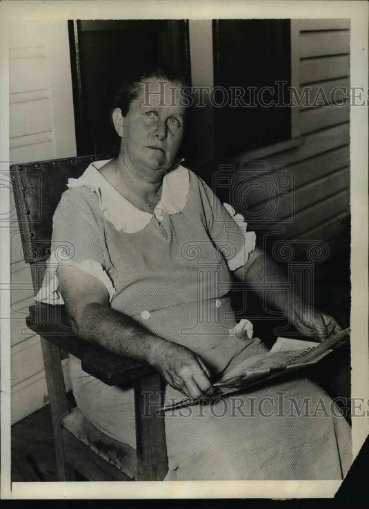 1937 Press Photo Mrs. J.M. Turner, Mother of Escaped convict chester Turner