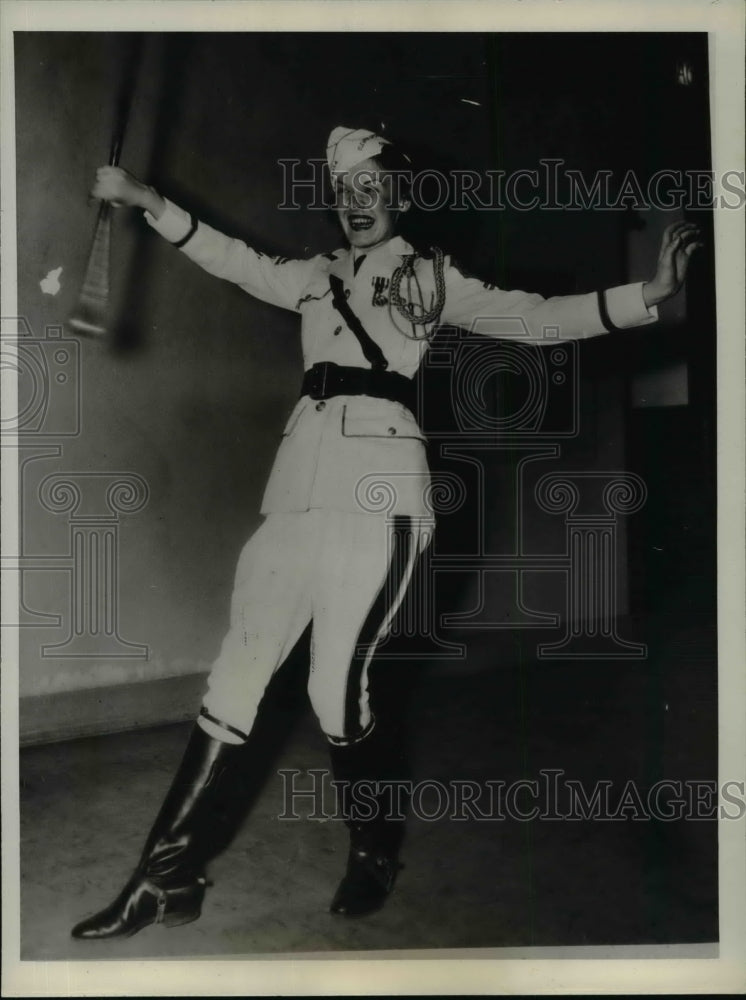 1938 Press Photo Mildred Douglas in Veterans of Foreign Wars Parade, Columbus