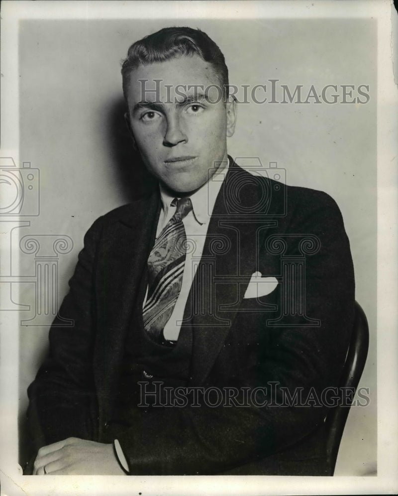 Load image into Gallery viewer, 1927 Press Photo Tenor Franklin Hornaday Wins Colorado State Radio Audition
