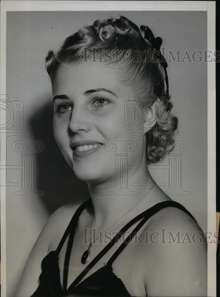 1938 Press Photo Lucille Lemberg Voted "Glamour Girl" of Cosmeticians Convention