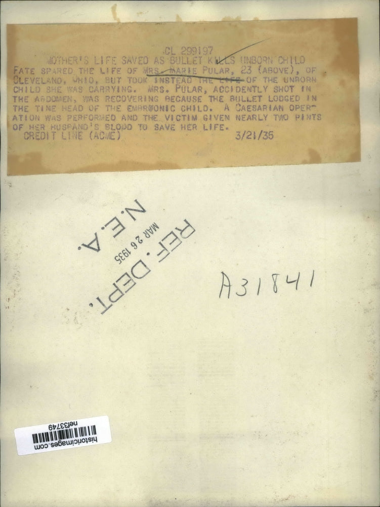 Load image into Gallery viewer, 1935 Press Photo Marie Pular Looses Unborn Child in Cleveland, Ohio Shooting
